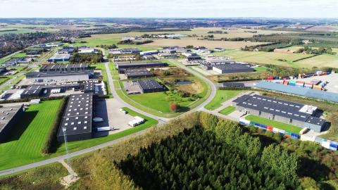Luftfoto af erhvervsområde